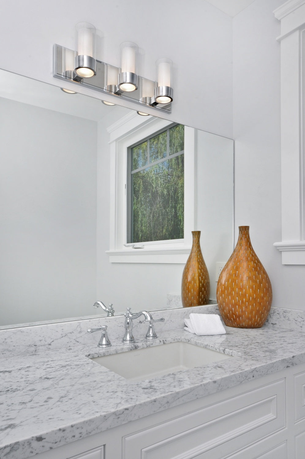 MAXIM, SILO-BATH VANITY, VANITY LIGHT