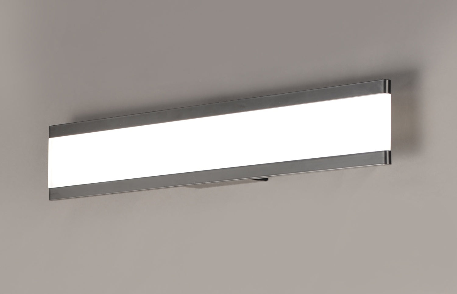 MAXIM, VISOR-BATH VANITY, VANITY LIGHT