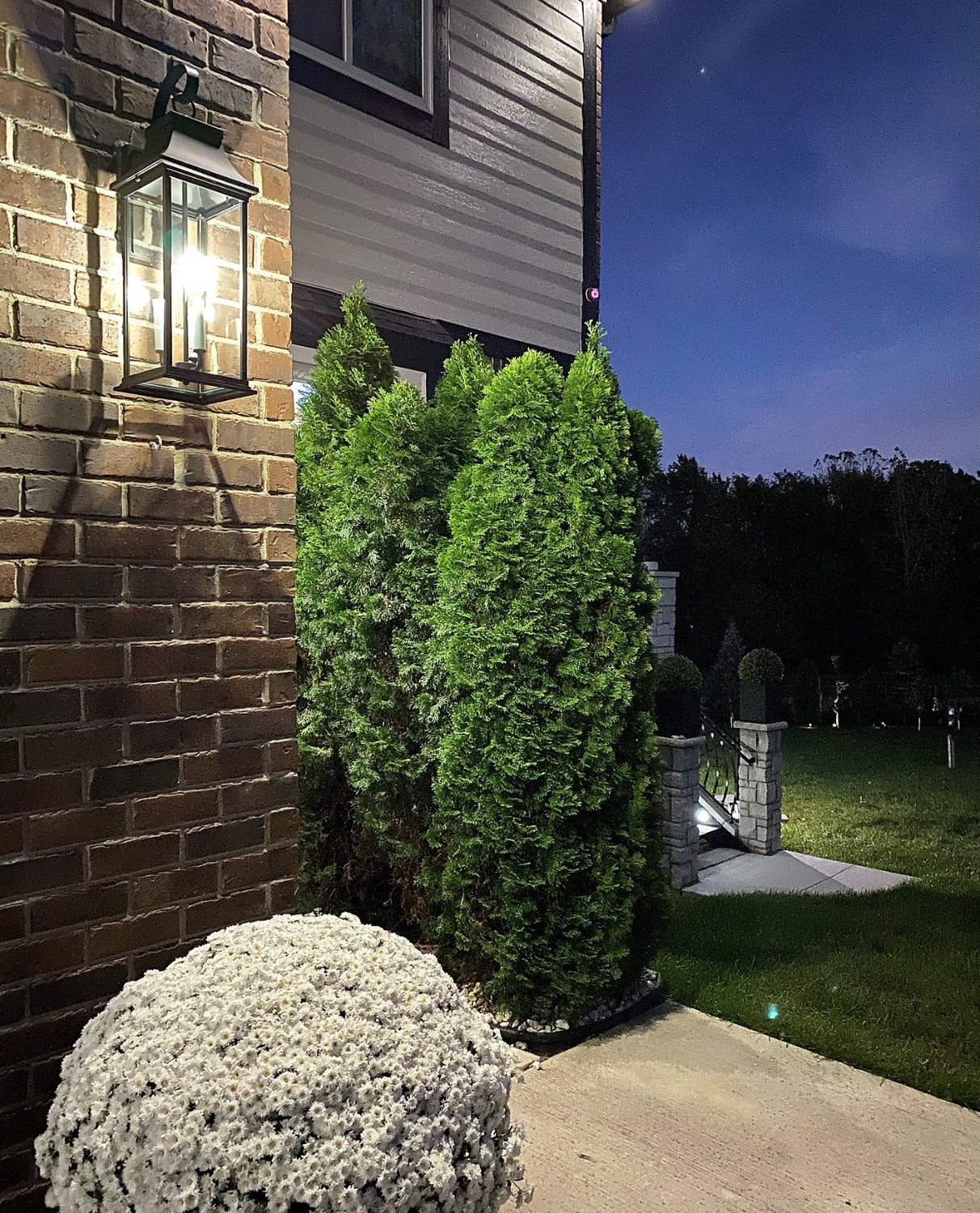 MAXIM, VICKSBURG-OUTDOOR WALL MOUNT, OUTDOOR WALL LIGHTS