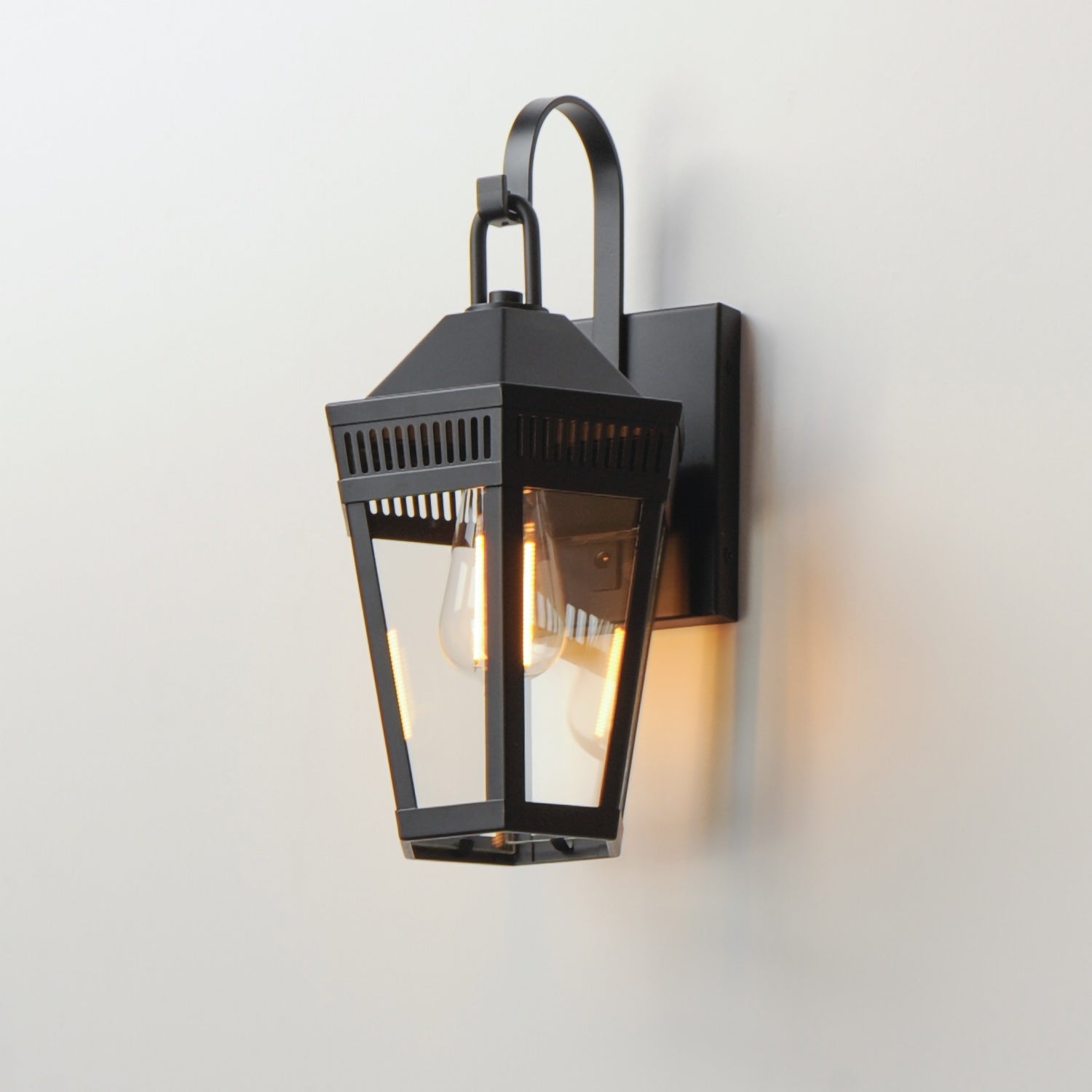 MAXIM, OXFORD-OUTDOOR WALL MOUNT, OUTDOOR WALL LIGHTS