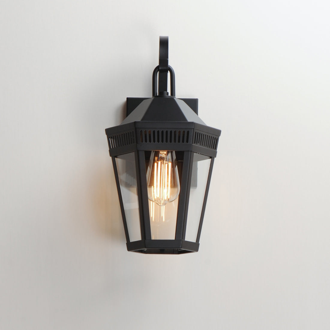 MAXIM, OXFORD-OUTDOOR WALL MOUNT, OUTDOOR WALL LIGHTS