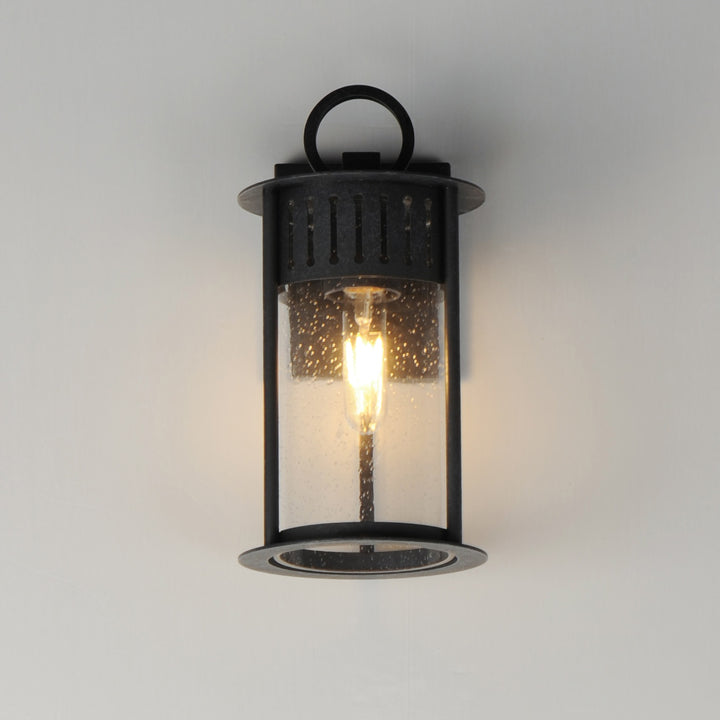 MAXIM, WINDSOR-OUTDOOR WALL MOUNT, OUTDOOR WALL LIGHTS