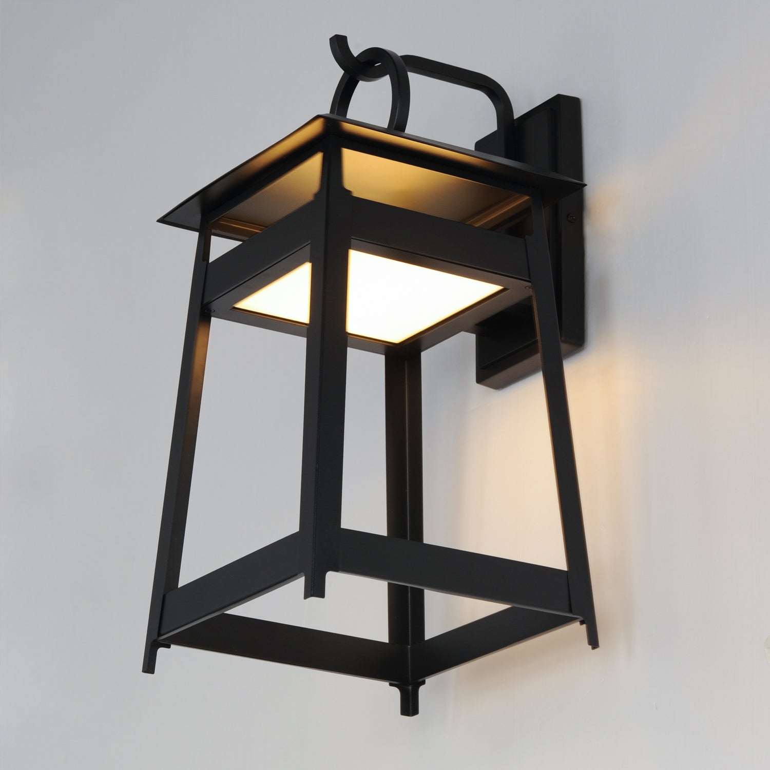 MAXIM, PAGODA-OUTDOOR WALL MOUNT, OUTDOOR WALL LIGHTS