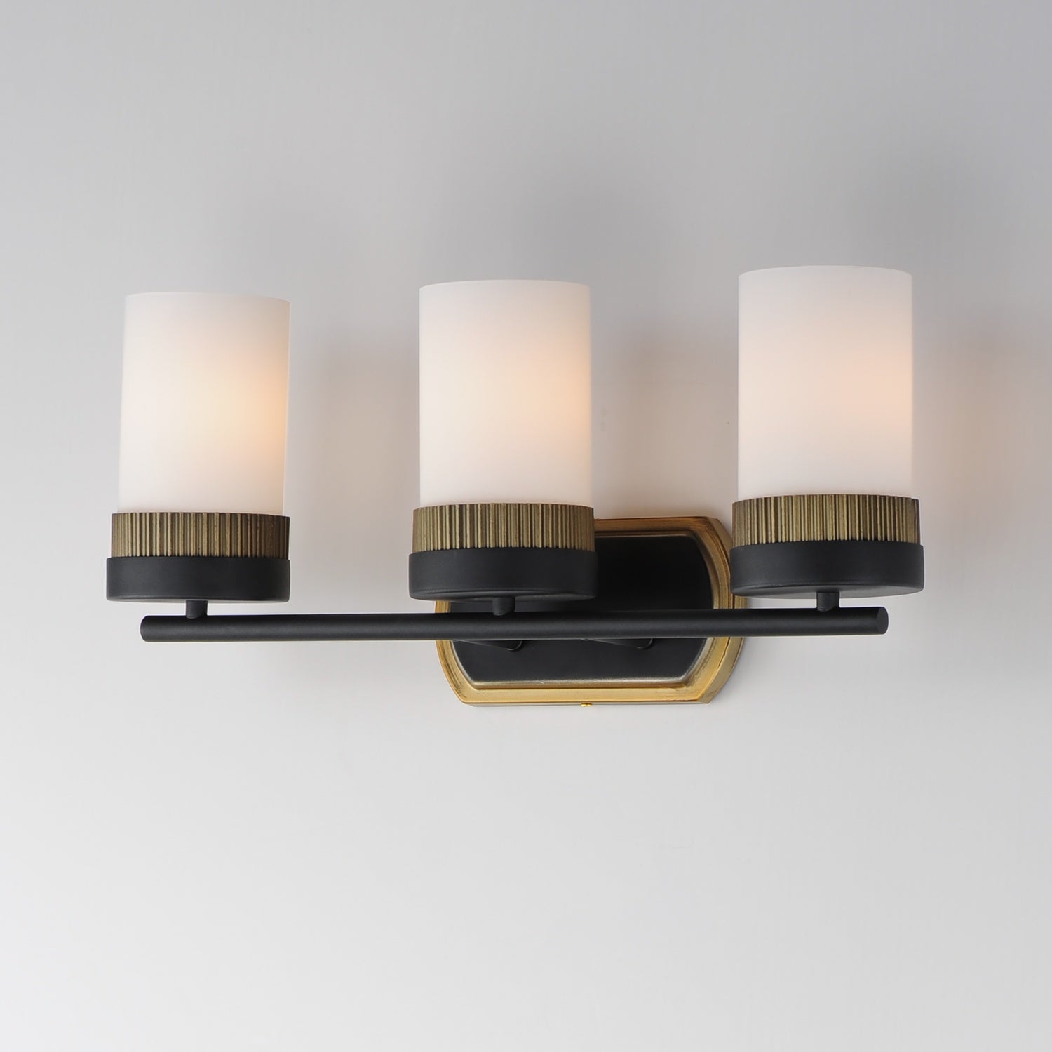 MAXIM, RUFFLES-BATH VANITY, VANITY LIGHT