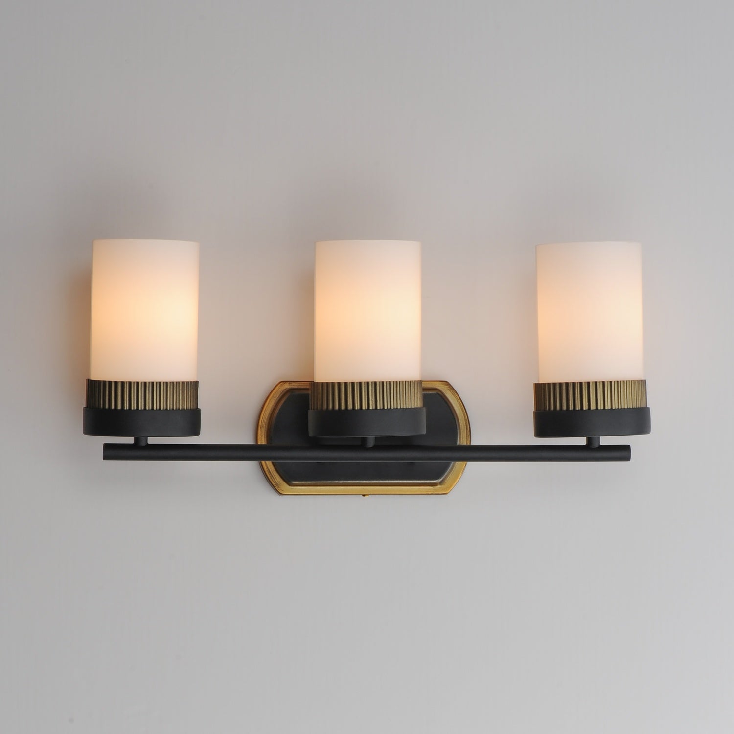 MAXIM, RUFFLES-BATH VANITY, VANITY LIGHT