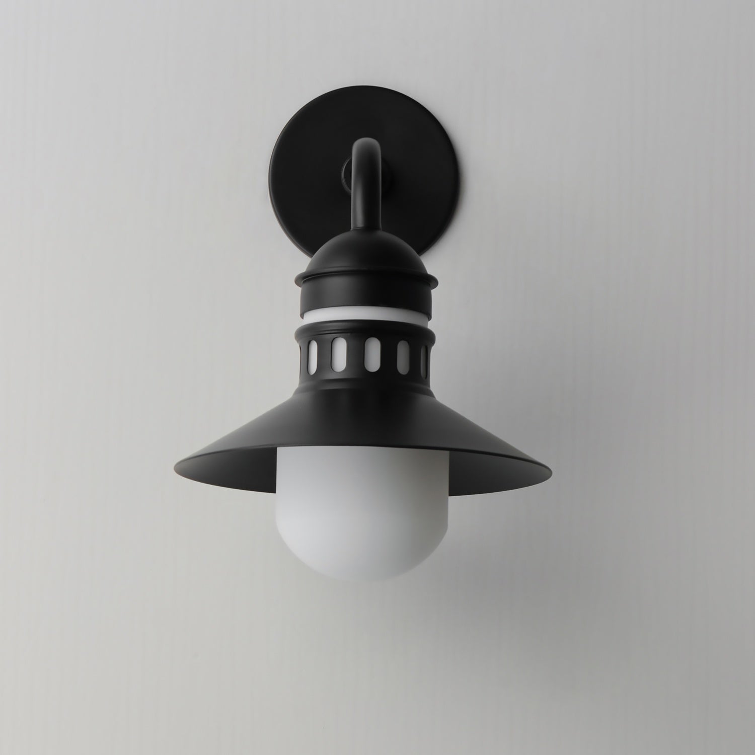 MAXIM, ADMIRALTY-OUTDOOR WALL MOUNT, OUTDOOR WALL LIGHTS