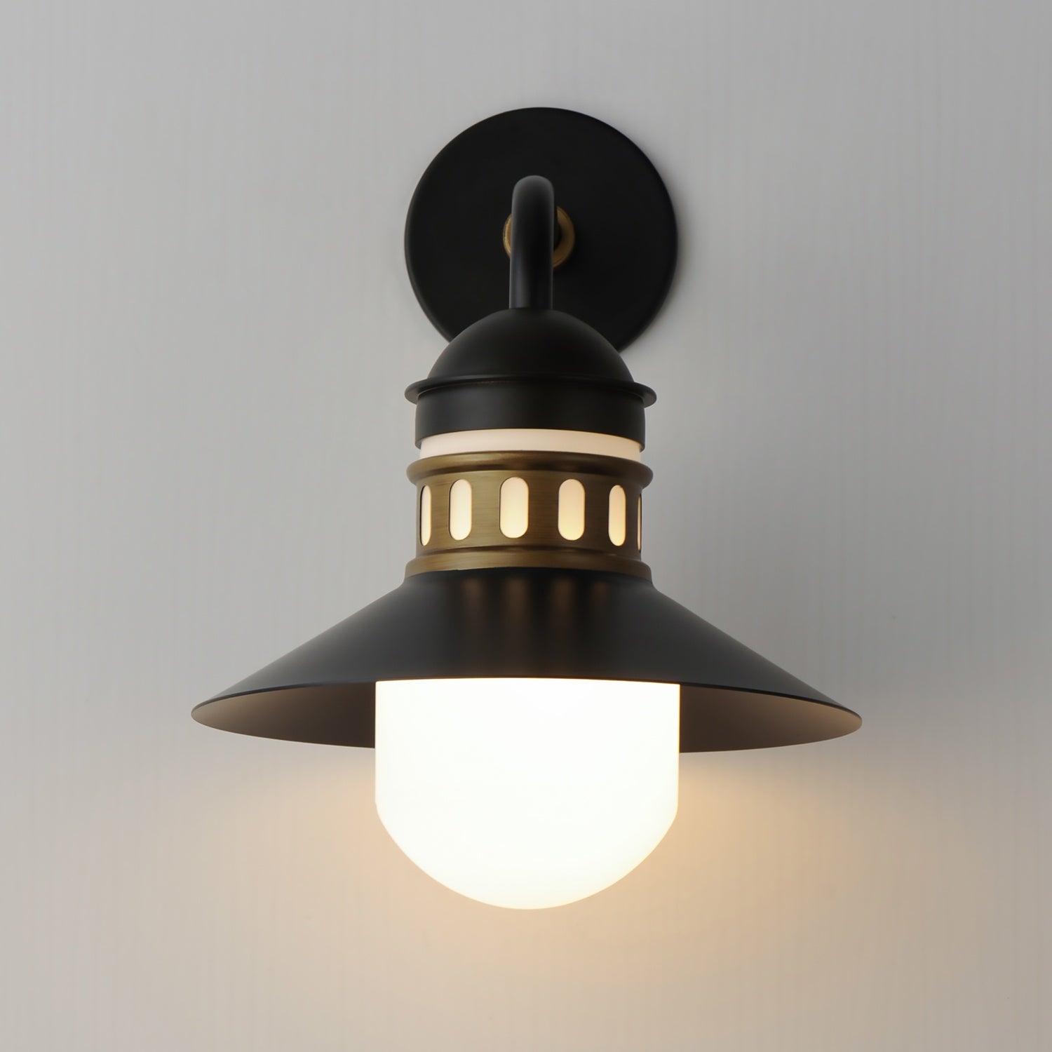 MAXIM, ADMIRALTY-OUTDOOR WALL MOUNT, OUTDOOR WALL LIGHTS