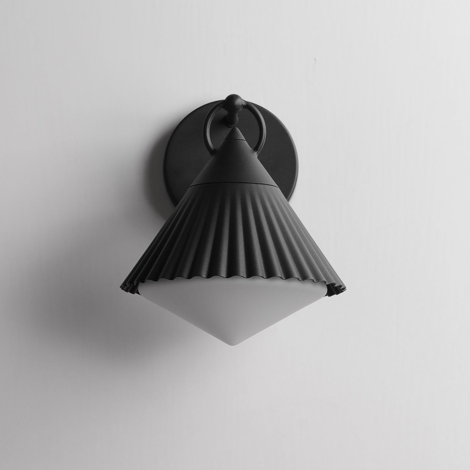 MAXIM, ODETTE-OUTDOOR WALL MOUNT, OUTDOOR WALL LIGHTS