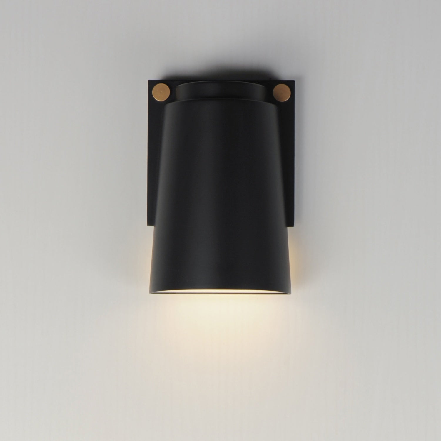 MAXIM, RIVET-OUTDOOR WALL MOUNT, OUTDOOR WALL LIGHTS