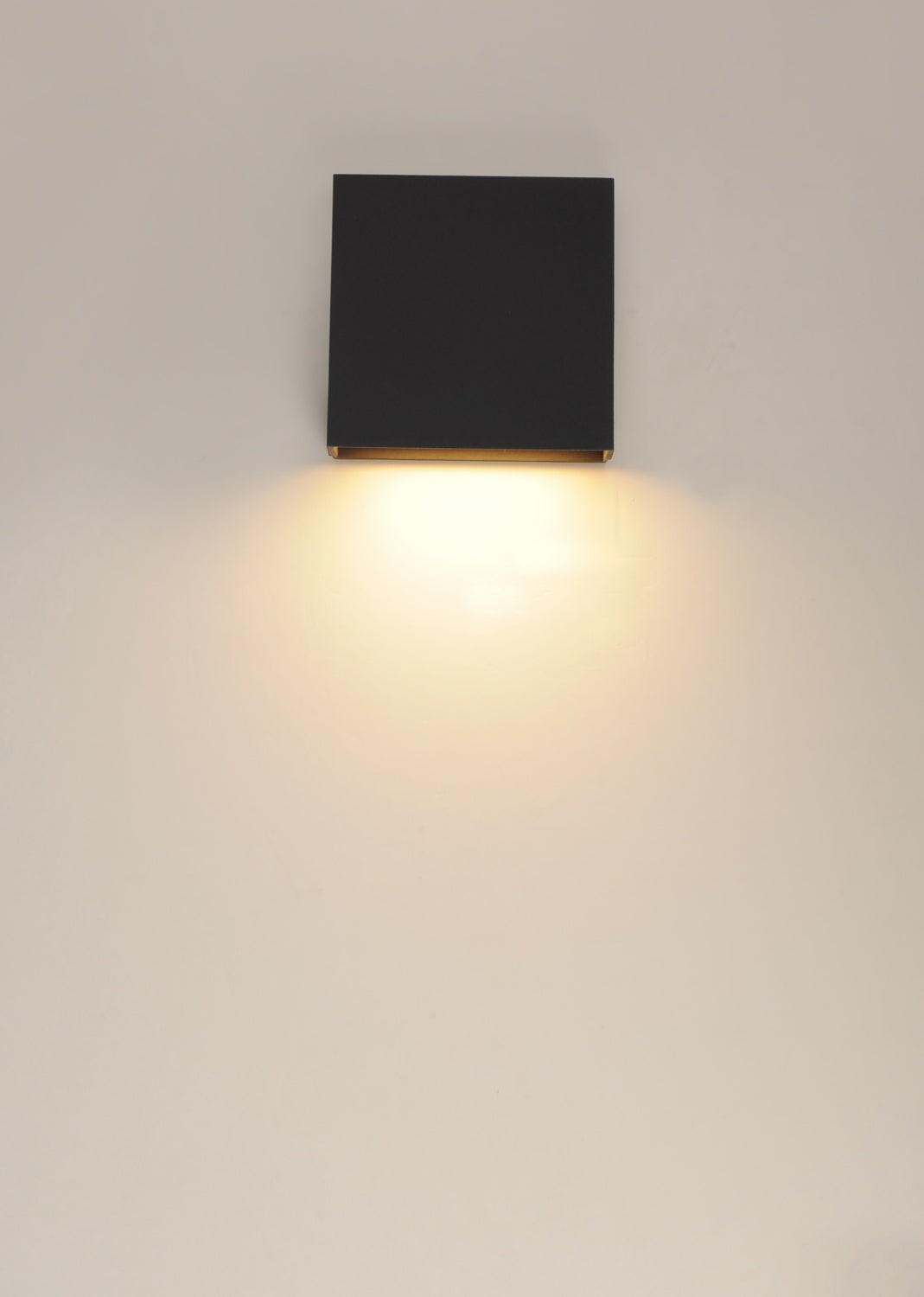 MAXIM, PATHFINDER-OUTDOOR WALL MOUNT, OUTDOOR WALL LIGHTS