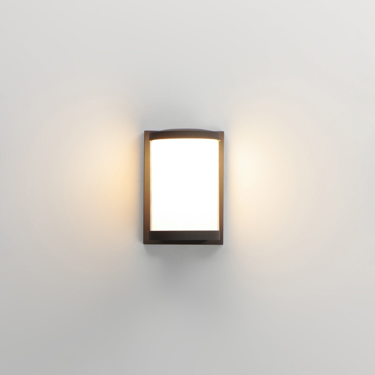 MAXIM, BARREL-OUTDOOR WALL MOUNT, OUTDOOR WALL LIGHTS