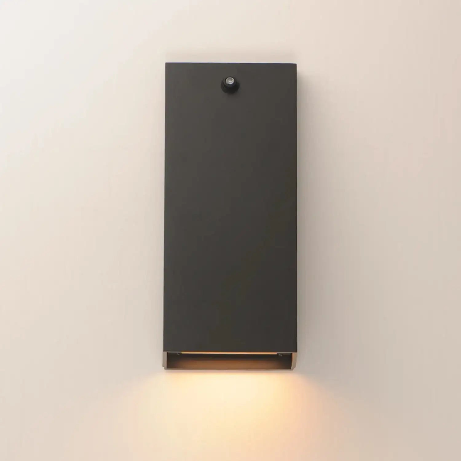 MAXIM, PATHFINDER-OUTDOOR WALL MOUNT, OUTDOOR WALL LIGHTS