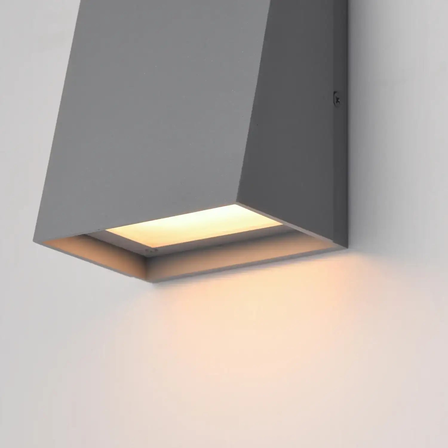 MAXIM, PATHFINDER-OUTDOOR WALL MOUNT, OUTDOOR WALL LIGHTS