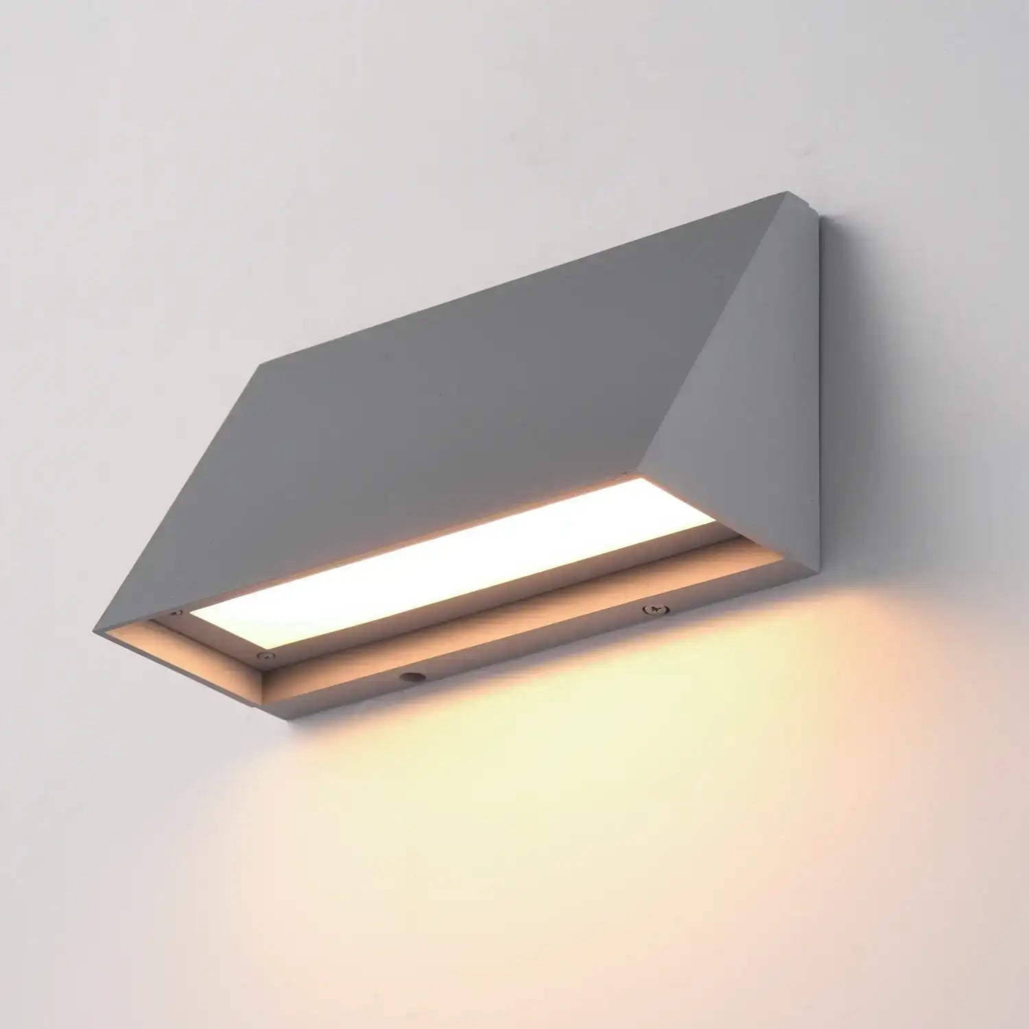MAXIM, PATHFINDER-OUTDOOR WALL MOUNT, OUTDOOR WALL LIGHTS