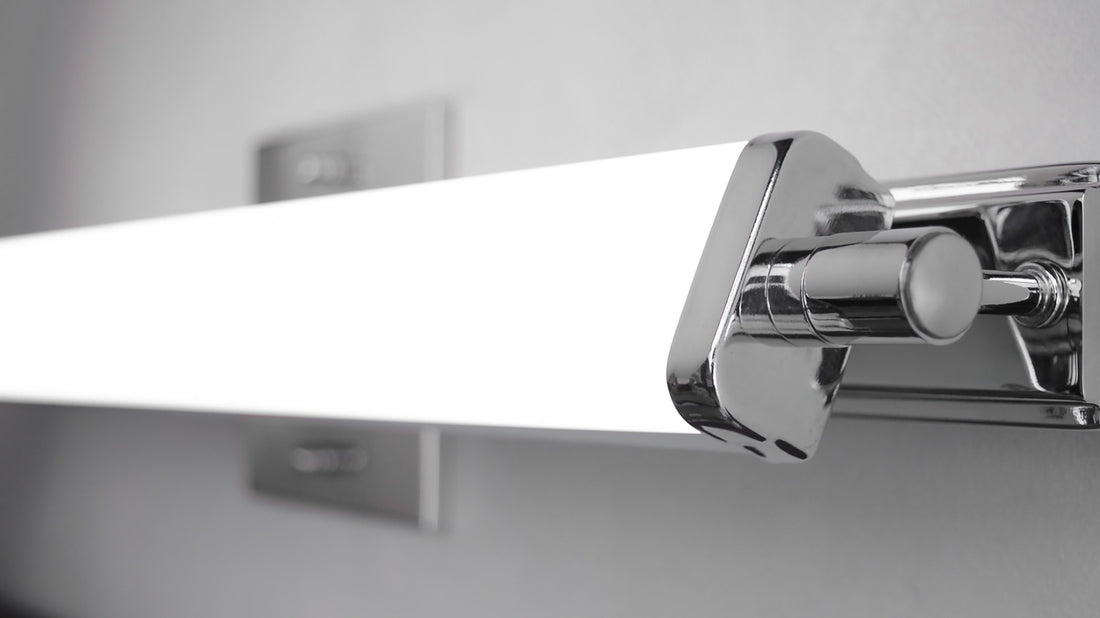 MAXIM, DIRECTOR-BATH VANITY, VANITY LIGHT