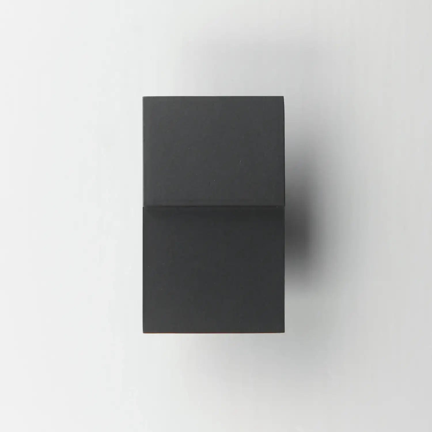 MAXIM, PATHFINDER-OUTDOOR PATHWAY LIGHT, OUTDOOR WALL LIGHTS