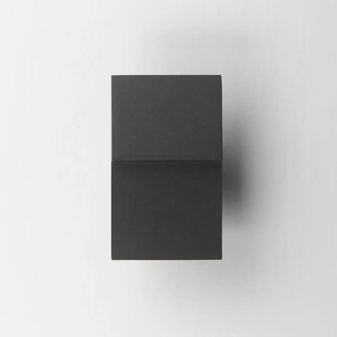MAXIM, PATHFINDER-OUTDOOR PATHWAY LIGHT, OUTDOOR WALL LIGHTS