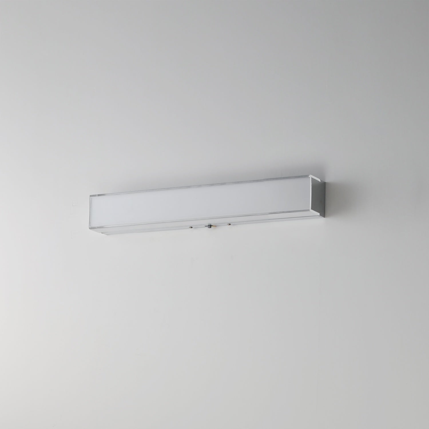 MAXIM, EDGE-BATH VANITY, VANITY LIGHT