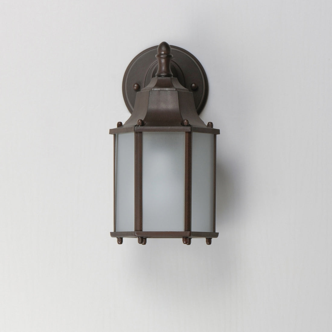 MAXIM, Builder Cast LED Outdoor Wall Mount, OUTDOOR WALL LIGHTS