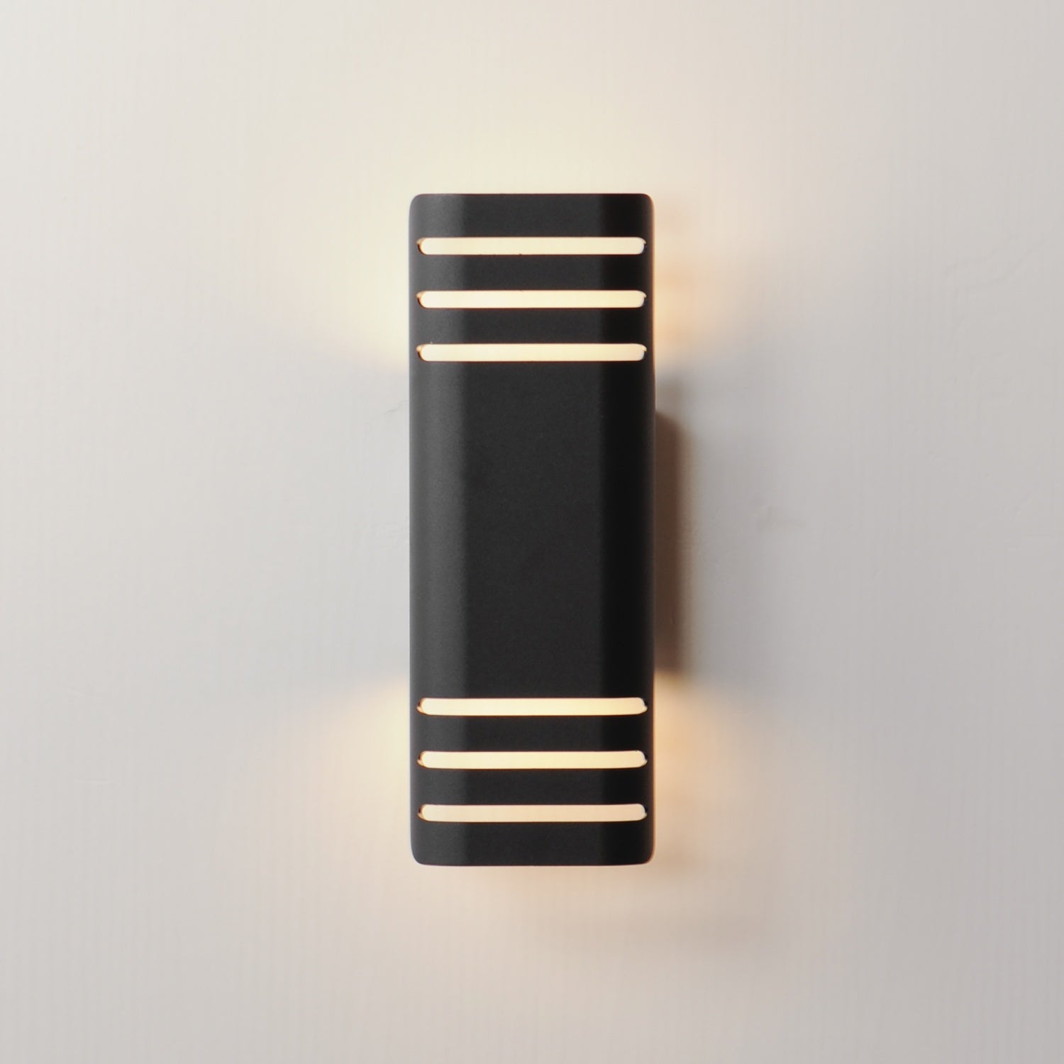 MAXIM, LIGHTRAY LED-OUTDOOR WALL MOUNT, OUTDOOR WALL LIGHTS