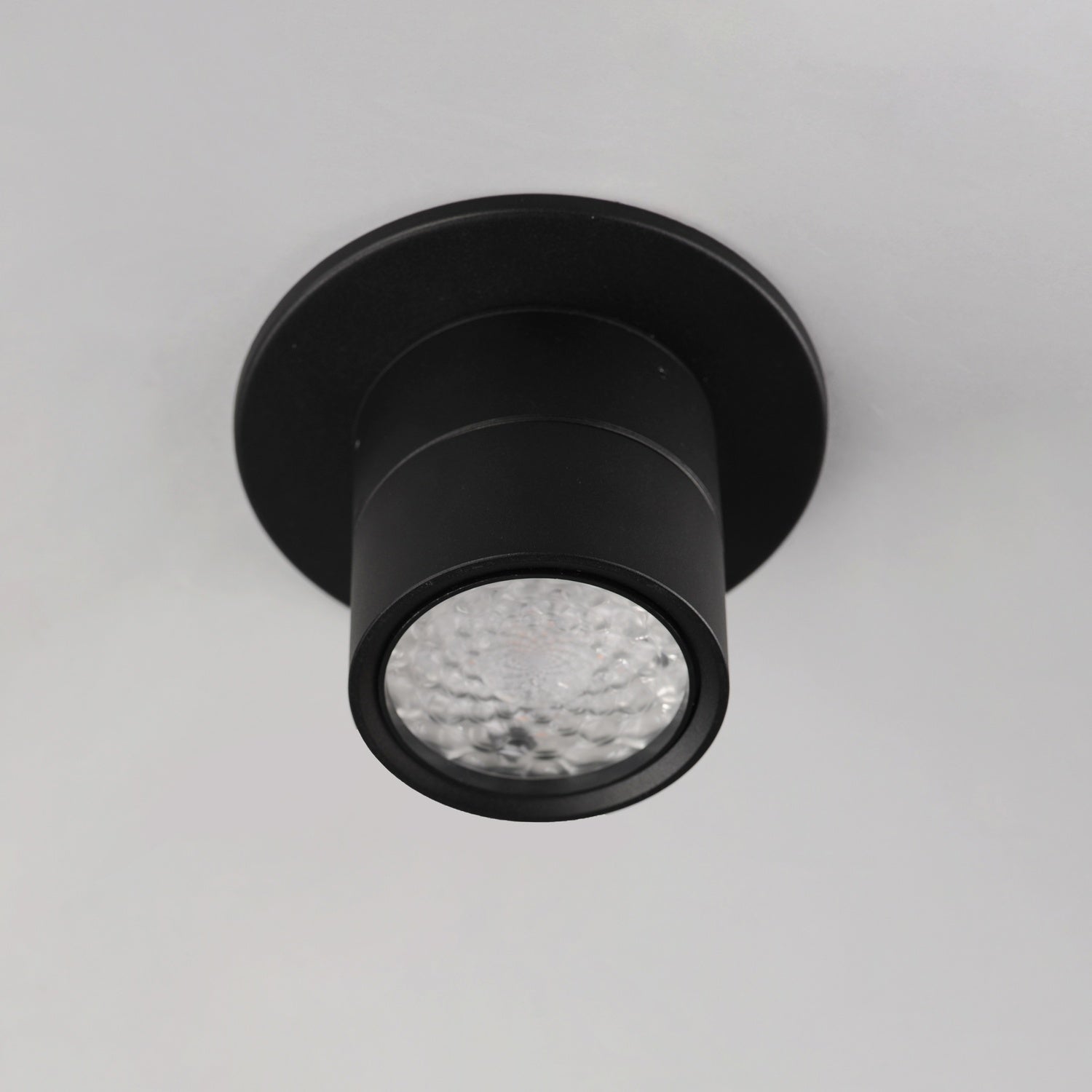 MAXIM, SWINGER-UTILITY ITEMS, FLUSH MOUNT CEILING LIGHTS