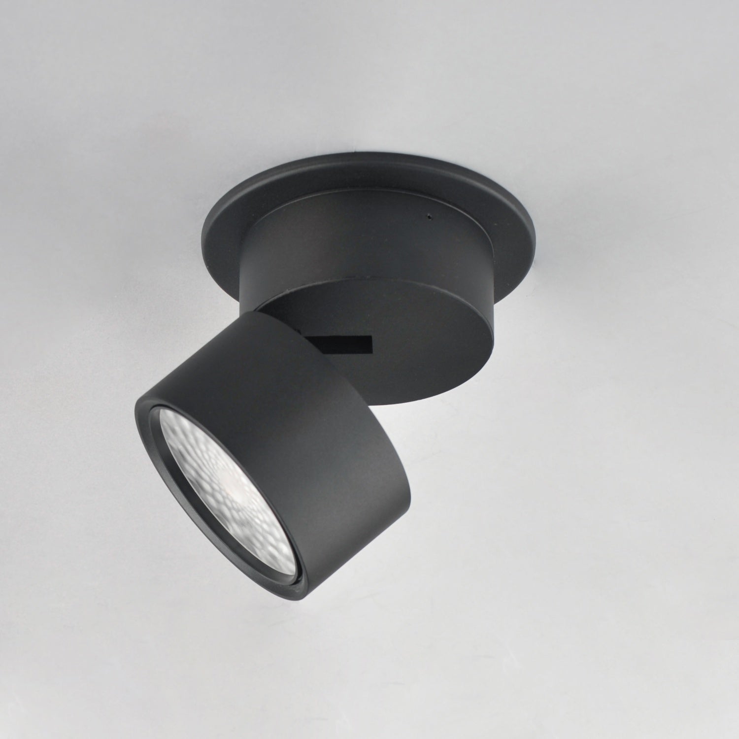 MAXIM, SWINGER-UTILITY ITEMS, FLUSH MOUNT CEILING LIGHTS