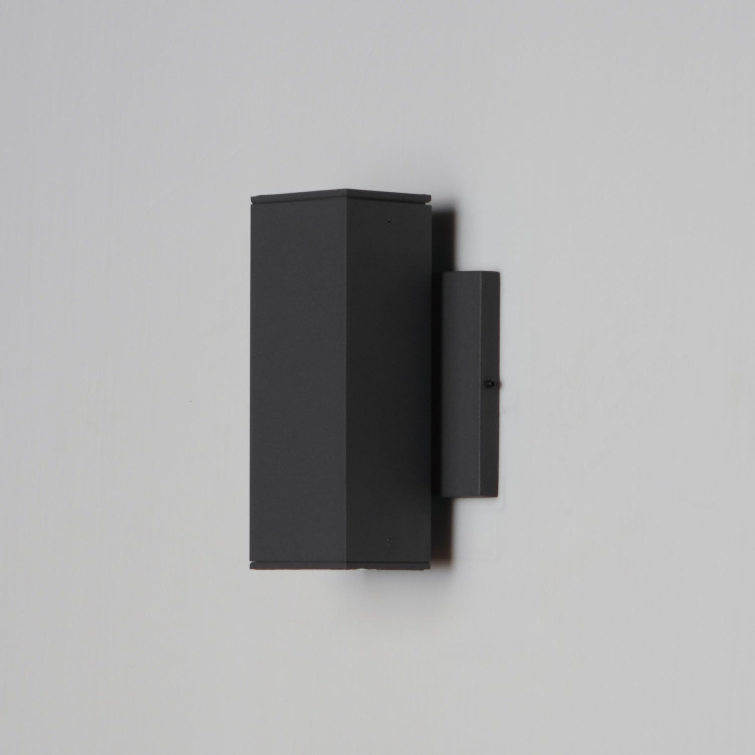 MAXIM, CULVERT-OUTDOOR WALL MOUNT, OUTDOOR WALL LIGHTS