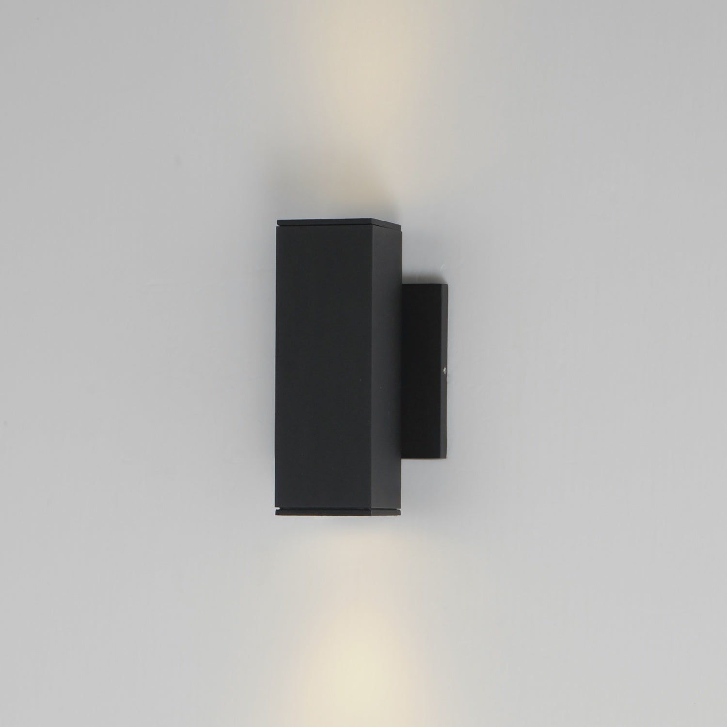 MAXIM, CULVERT-OUTDOOR WALL MOUNT, OUTDOOR WALL LIGHTS