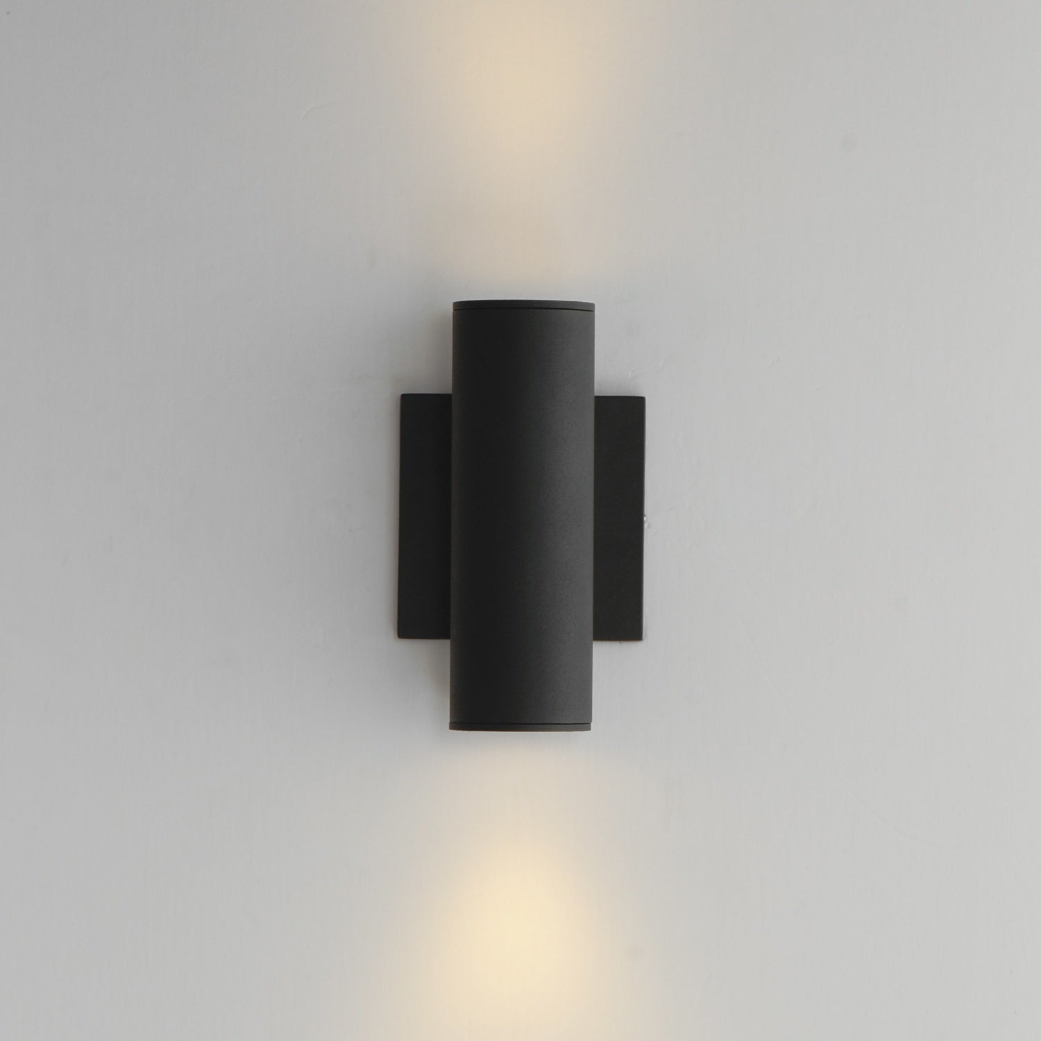 MAXIM, CALIBRO-OUTDOOR WALL MOUNT, OUTDOOR WALL LIGHTS