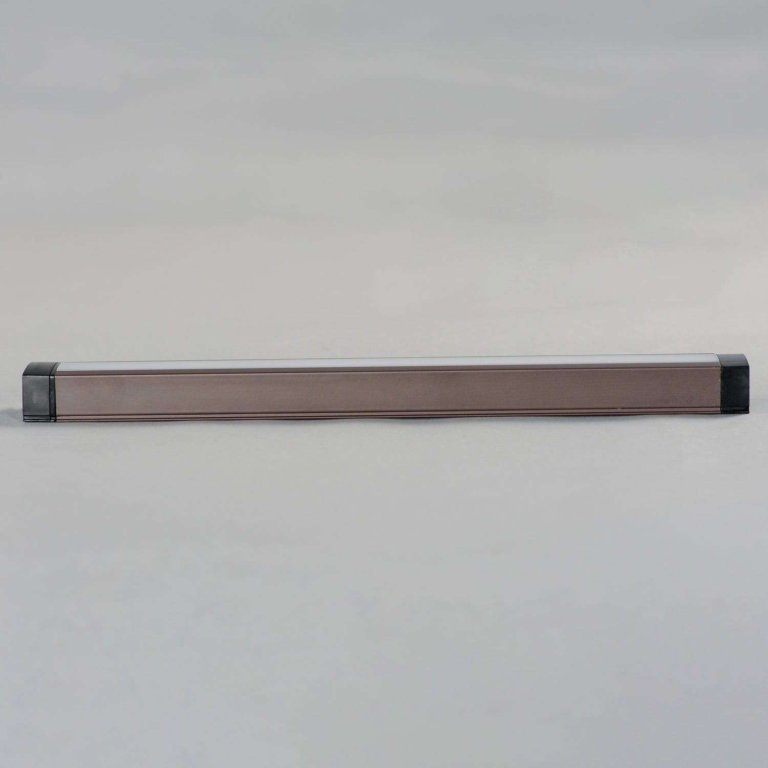 MAXIM CounterMax 120V Slim LED UC White Tunable - DO NOT SHOW ON WEBSITE