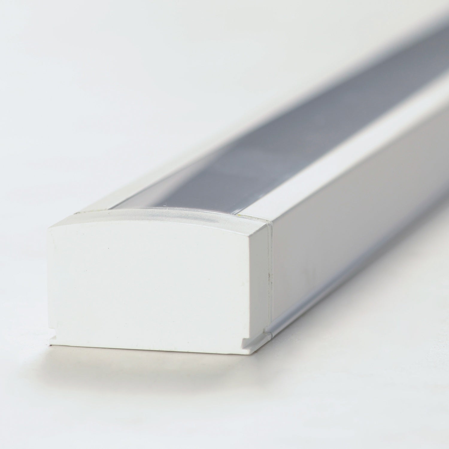 MAXIM CounterMax 120V Slim LED UC White Tunable - DO NOT SHOW ON WEBSITE