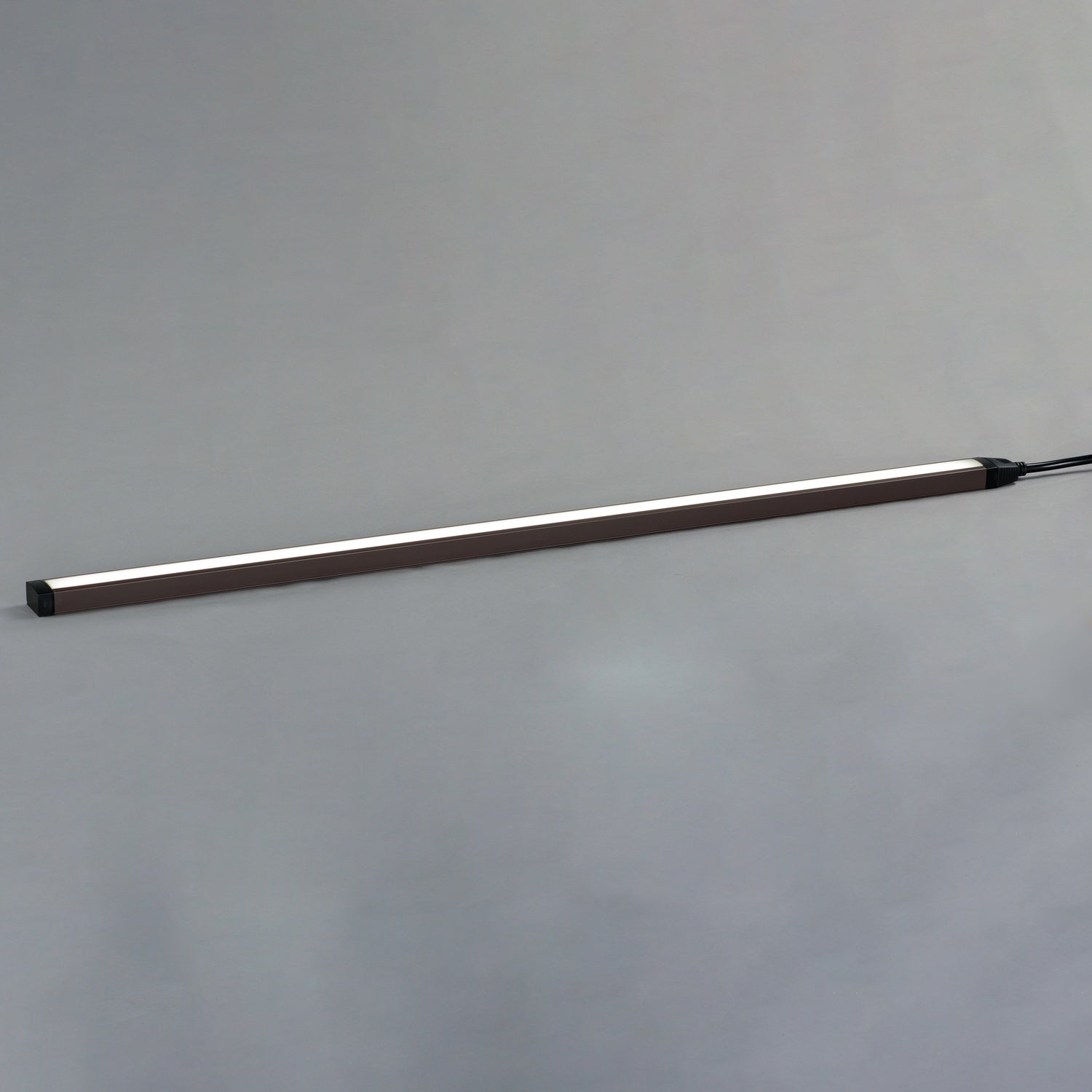 MAXIM CounterMax 120V Slim LED UC White Tunable - DO NOT SHOW ON WEBSITE