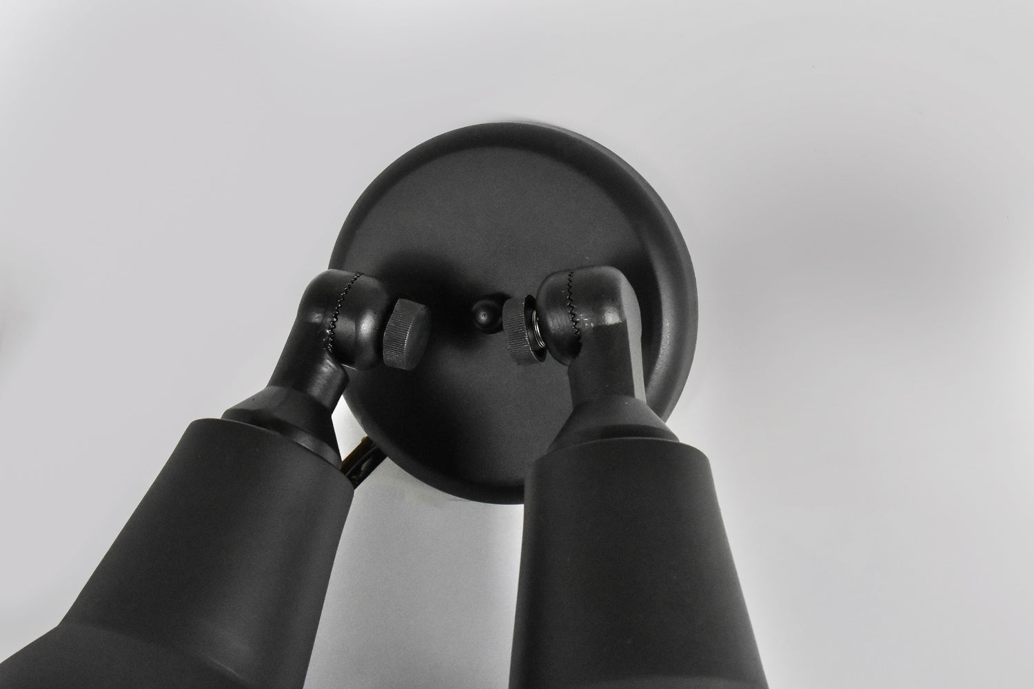 MAXIM, SPOTS-OUTDOOR WALL MOUNT, OUTDOOR WALL LIGHTS