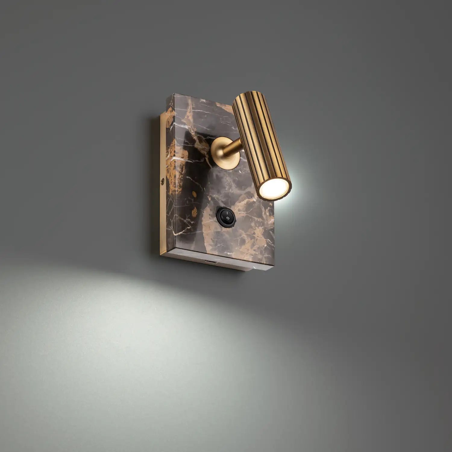 MODERN FORMS NEXUS READING & SWING ARM LIGHT - Task