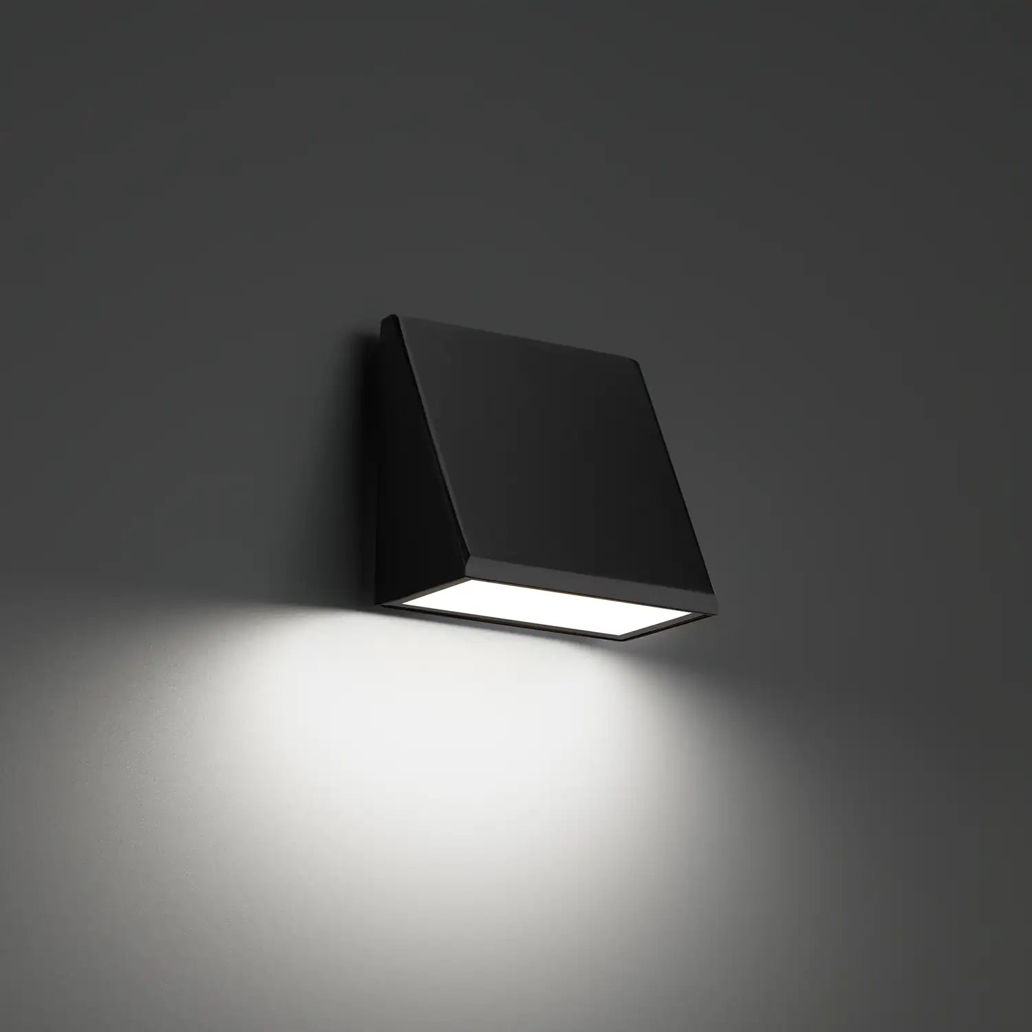 MODERN FORMS, FLUE OUTDOOR WALL LIGHT, OUTDOOR WALL LIGHTS