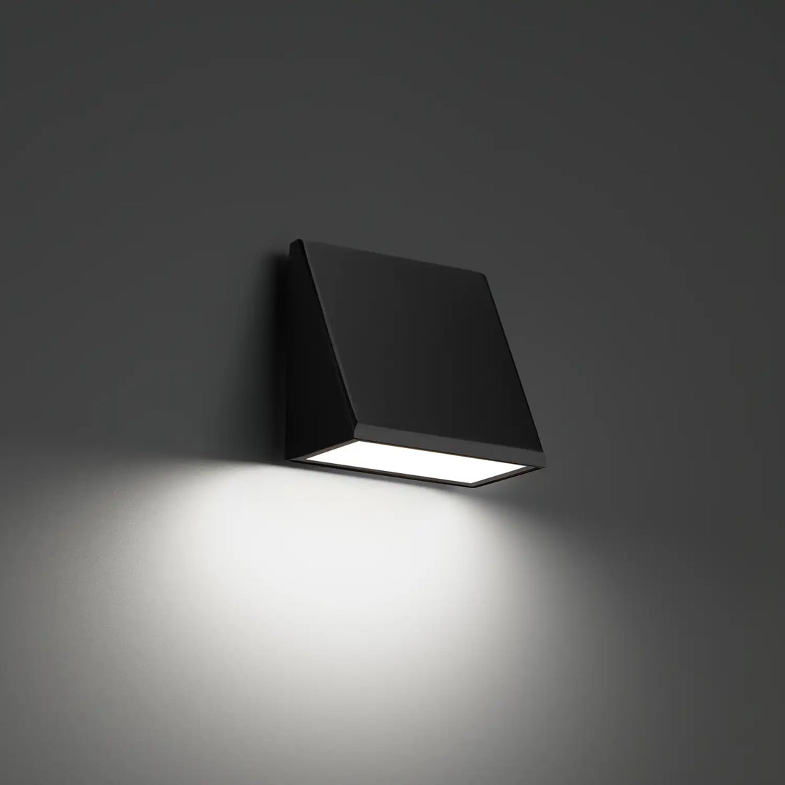 MODERN FORMS, FLUE OUTDOOR WALL LIGHT, OUTDOOR WALL LIGHTS