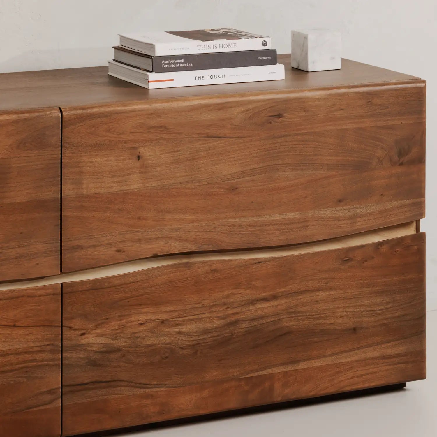 MOES, WATSON DRESSERS, DRESSERS