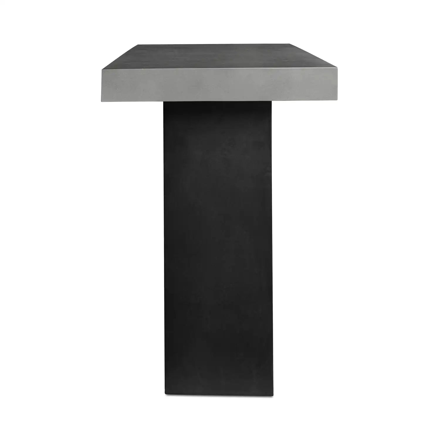 MOES LITHIC OUTDOOR CHAIRS - Outdoor Seating