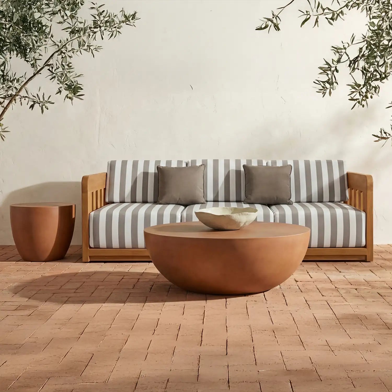 MOES INSITU COFFEE TABLES - Coffee