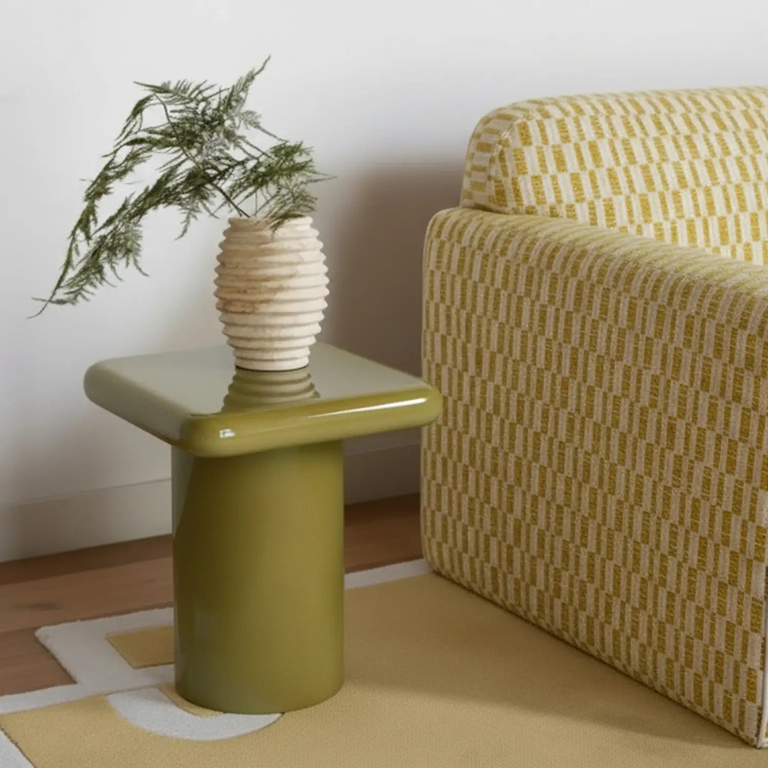 MOES DAISY SIDE TABLES - Side
