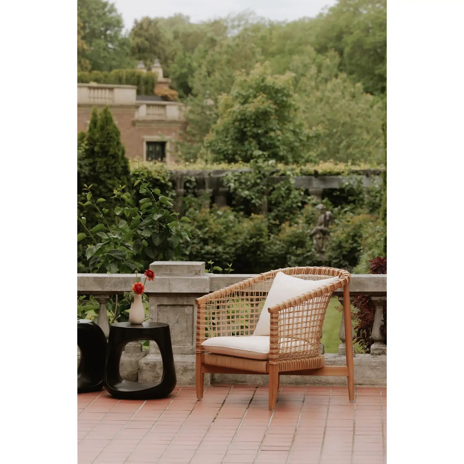 MOES KUNA OUTDOOR CHAIRS - Outdoor Seating