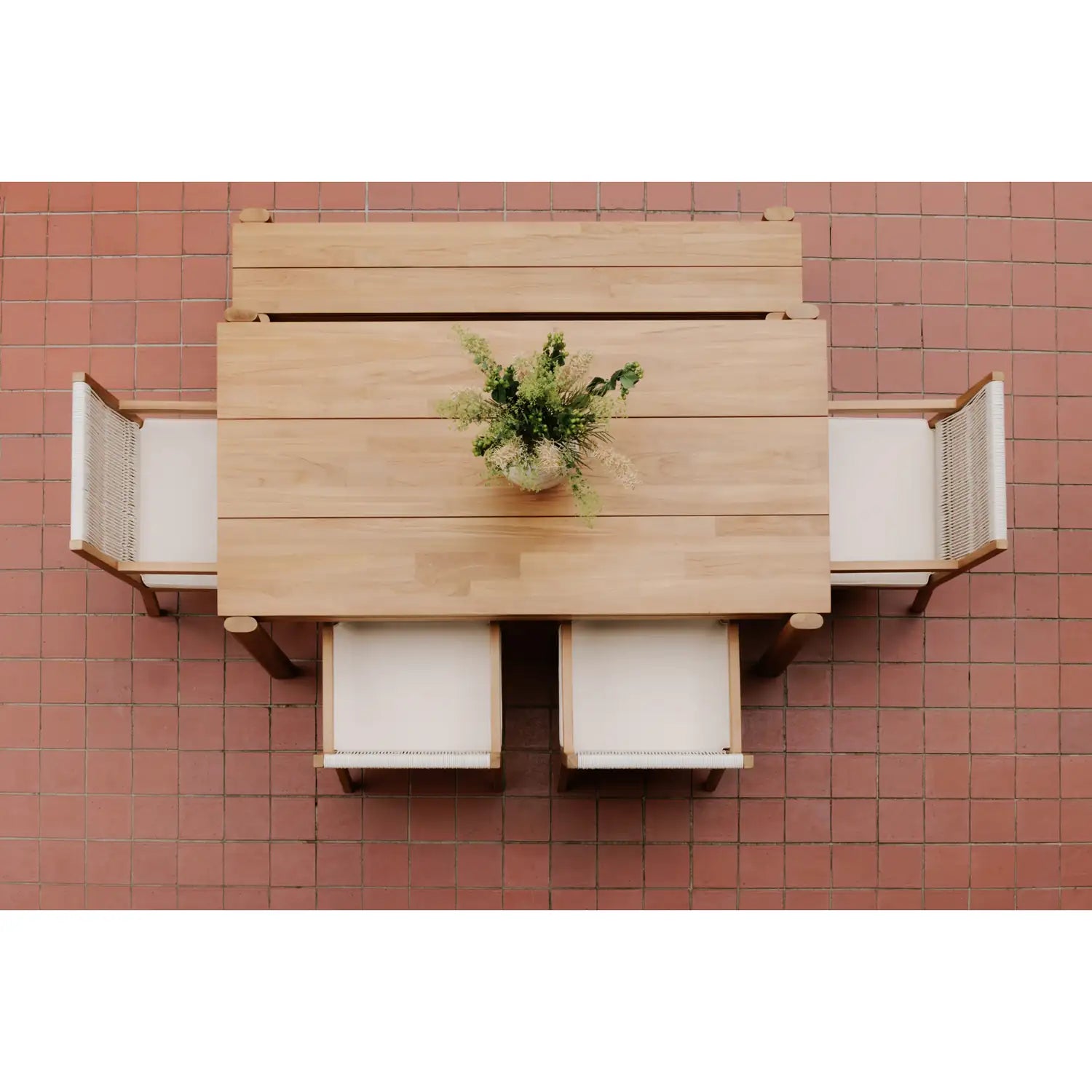 MOES TEMPO OUTDOOR BENCHES - Outdoor Seating