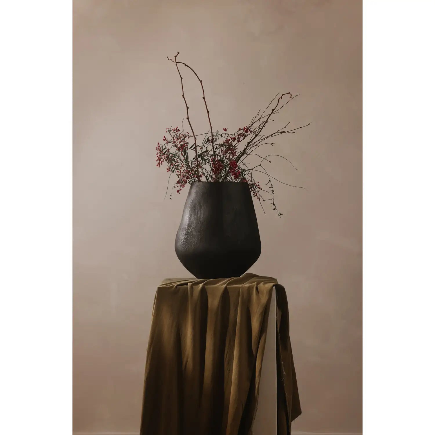 MOE'S HOME COLLECTION DD-1039-02 04c0b976-3f5d-45b1-ba55-ebabc5a94be3