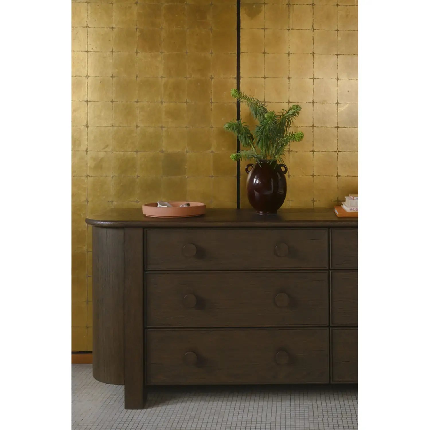 MOES, LOREN DRESSERS, DRESSERS