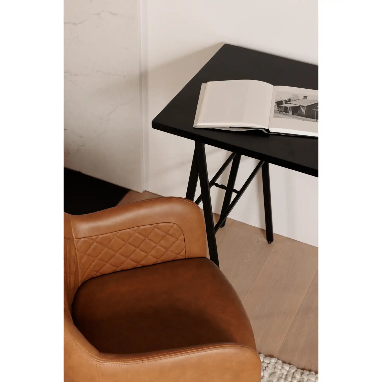 MOE'S HOME COLLECTION ER-2040-40 c23691d8-cc27-4c91-be33-6bf83319547e