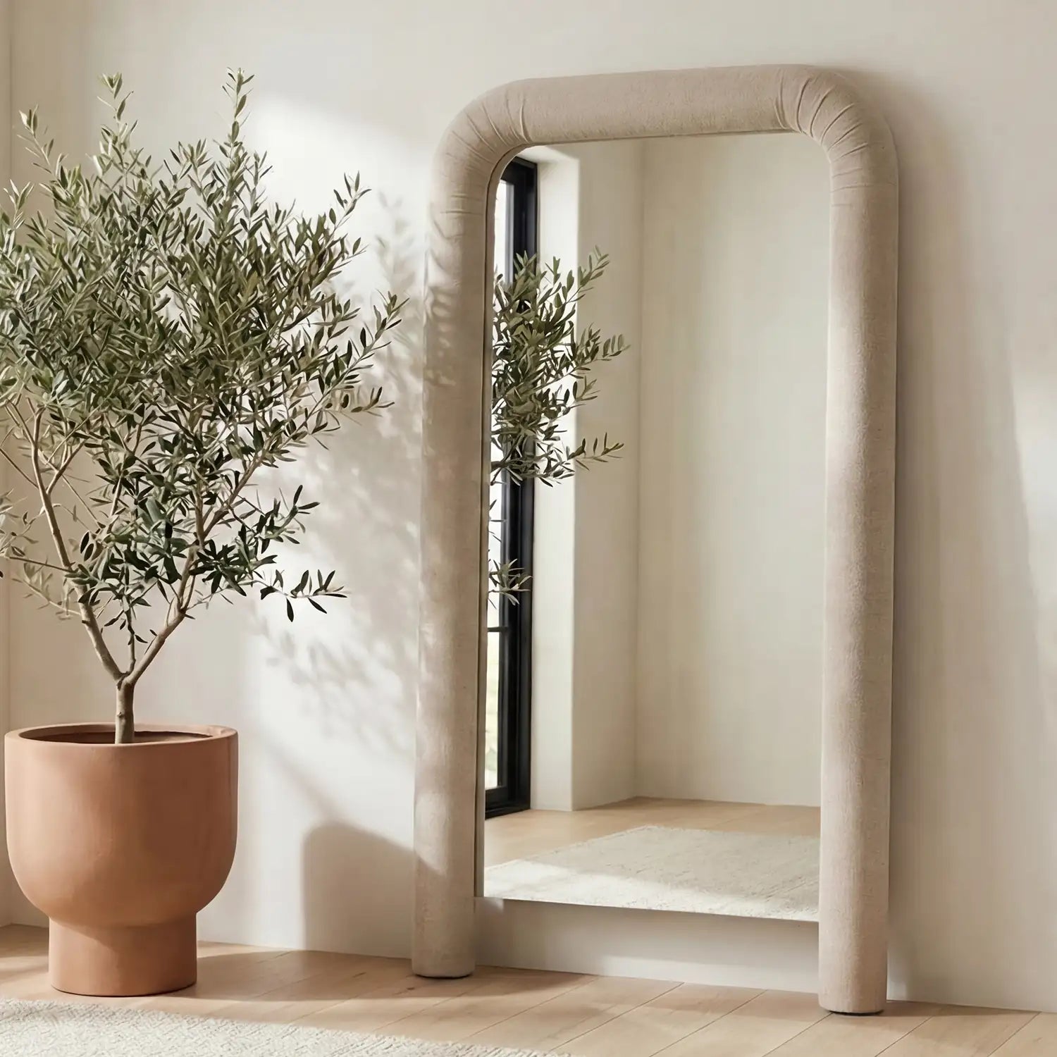 MOES ELLISON MIRRORS - Mirrors