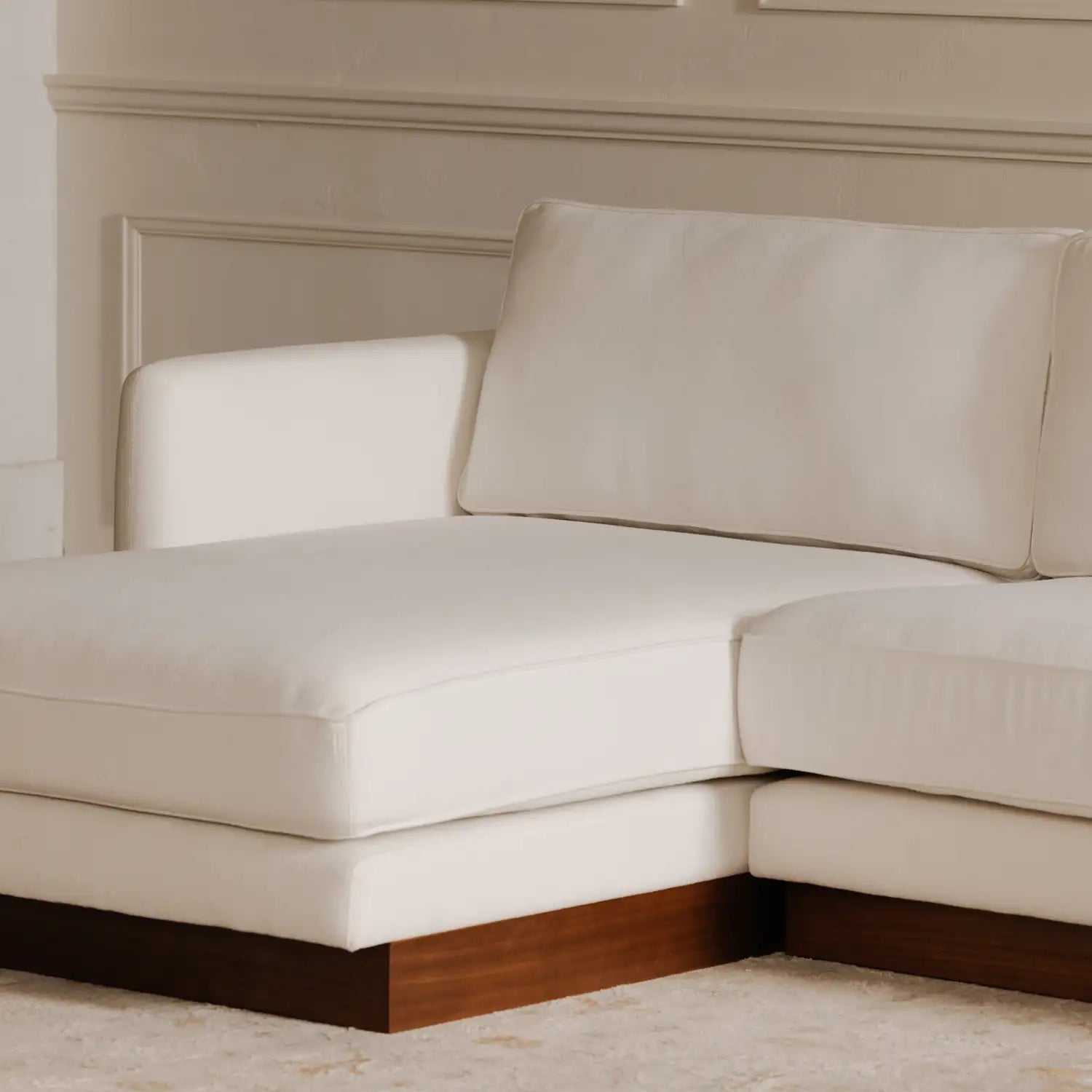 MOES, VERNON SECTIONALS, SOFA