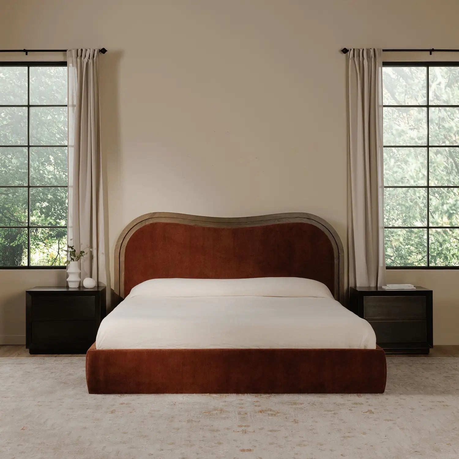 MOE'S, CAMILLA BEDS, BEDS
