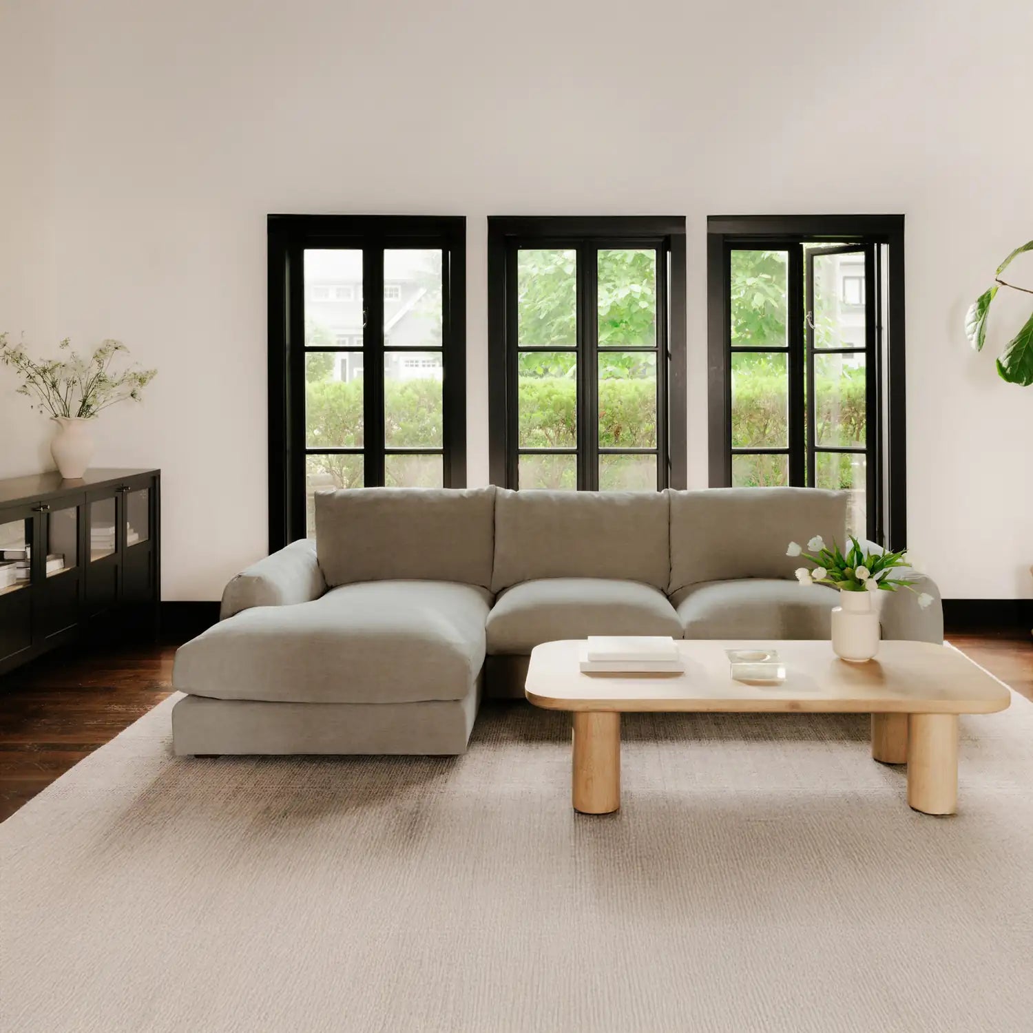 MOES, BERGA SECTIONALS, SOFA