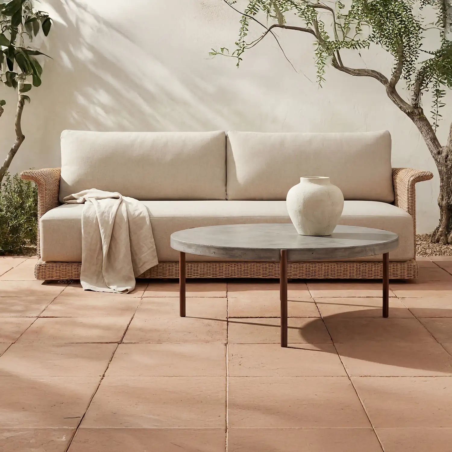 MOES, MEREDITH SOFAS, SOFA
